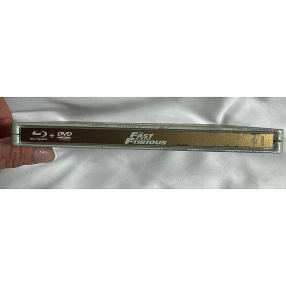 The Fast and The Furious (Blu-ray) Limited Edition Steel-book Edition DVD - Picture 2 of 8